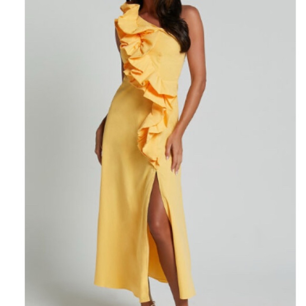 Elegant Yellow Ruffle Dress